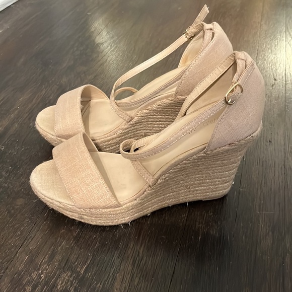 Neutral raffia wedges - Picture 2 of 3